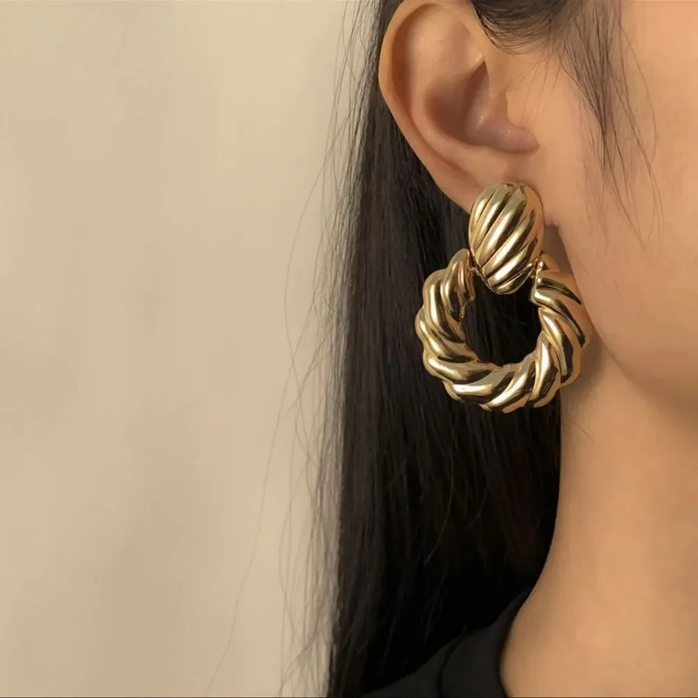 Modern Gold Twisted Earrings - Picture 3 of 14